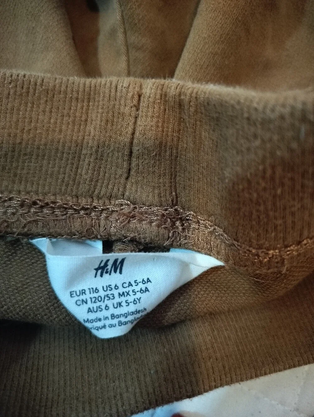 Sweatshirt and Pants for Boys